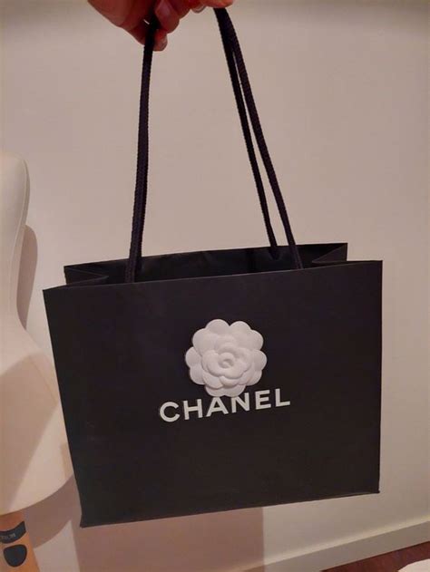 sac carton chanel
